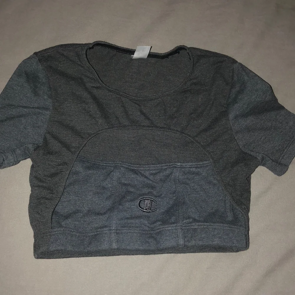 Frankie Collective Champion crop top - Picture 3 of 6